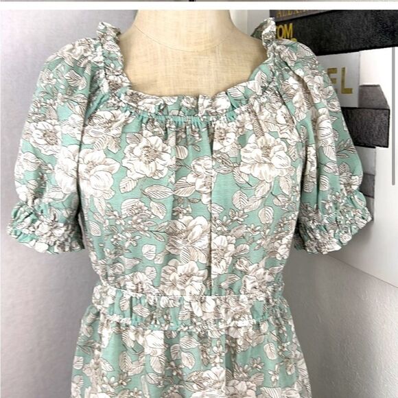 BLU PEPPER Ruffle Floral Mini Dress Puff-Sleeve Sage and Cream Sz S NWT - Picture 2 of 6